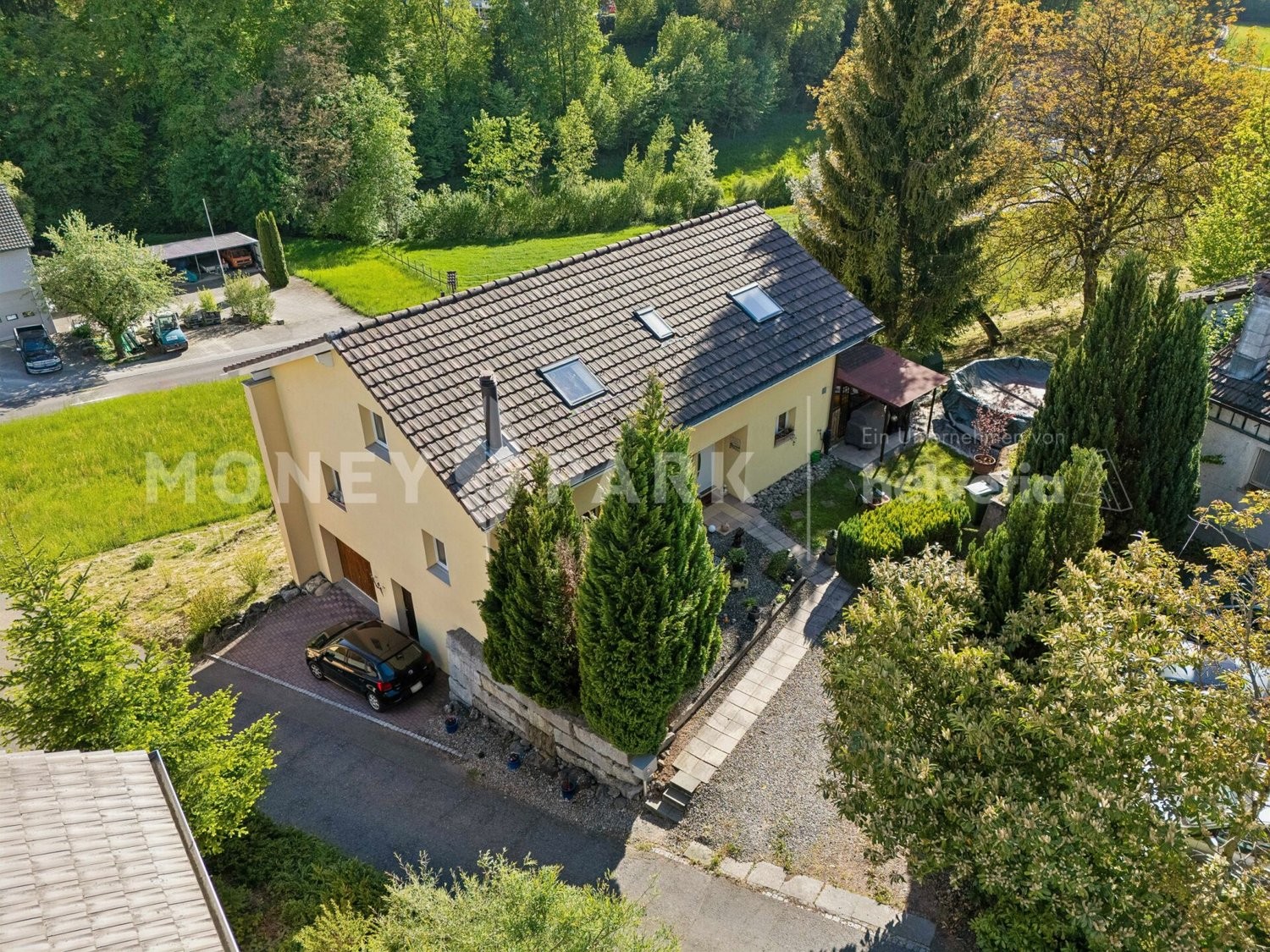 7 ½ rooms single house