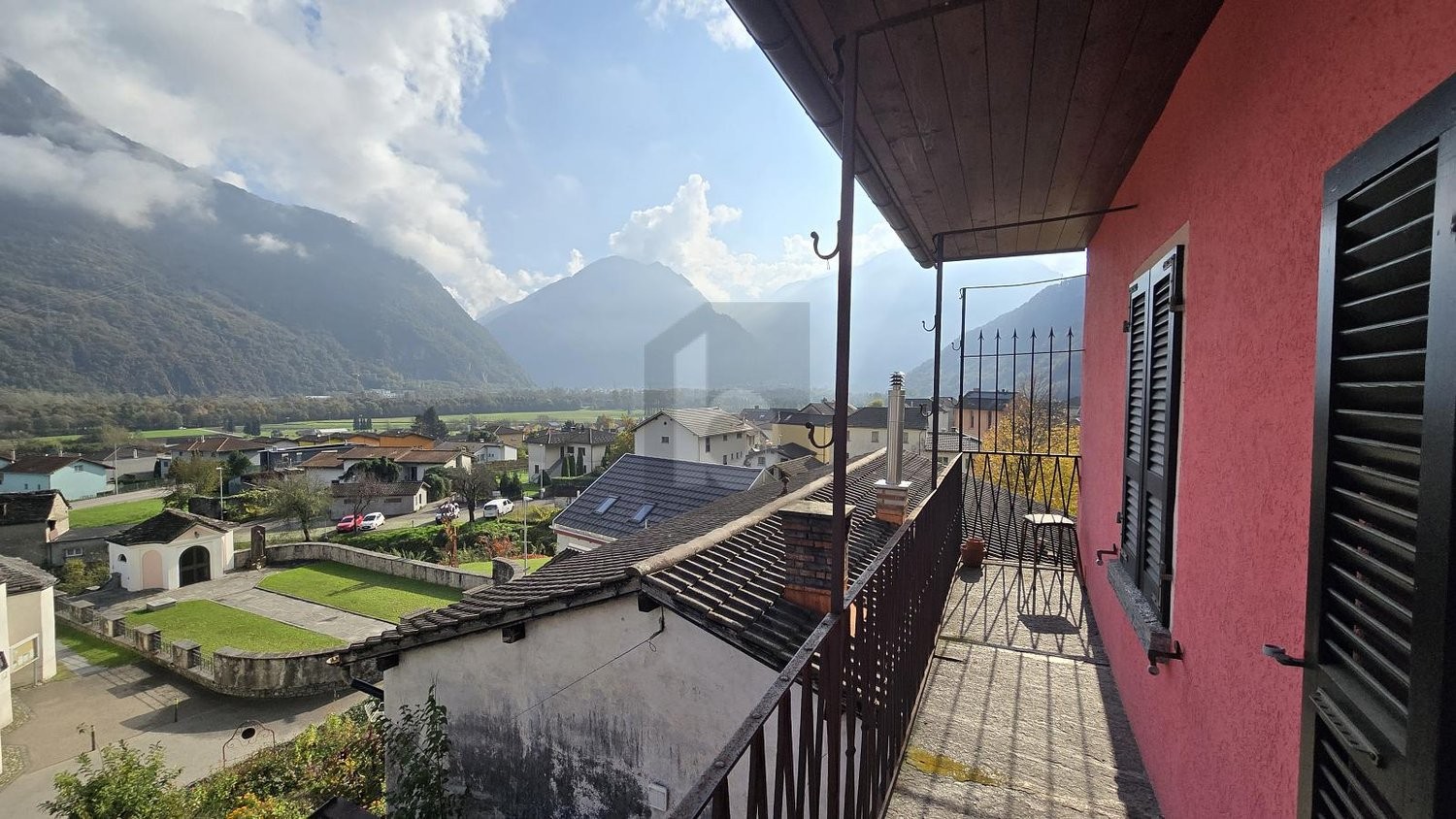 6-Zimmer-Einfamilienhaus