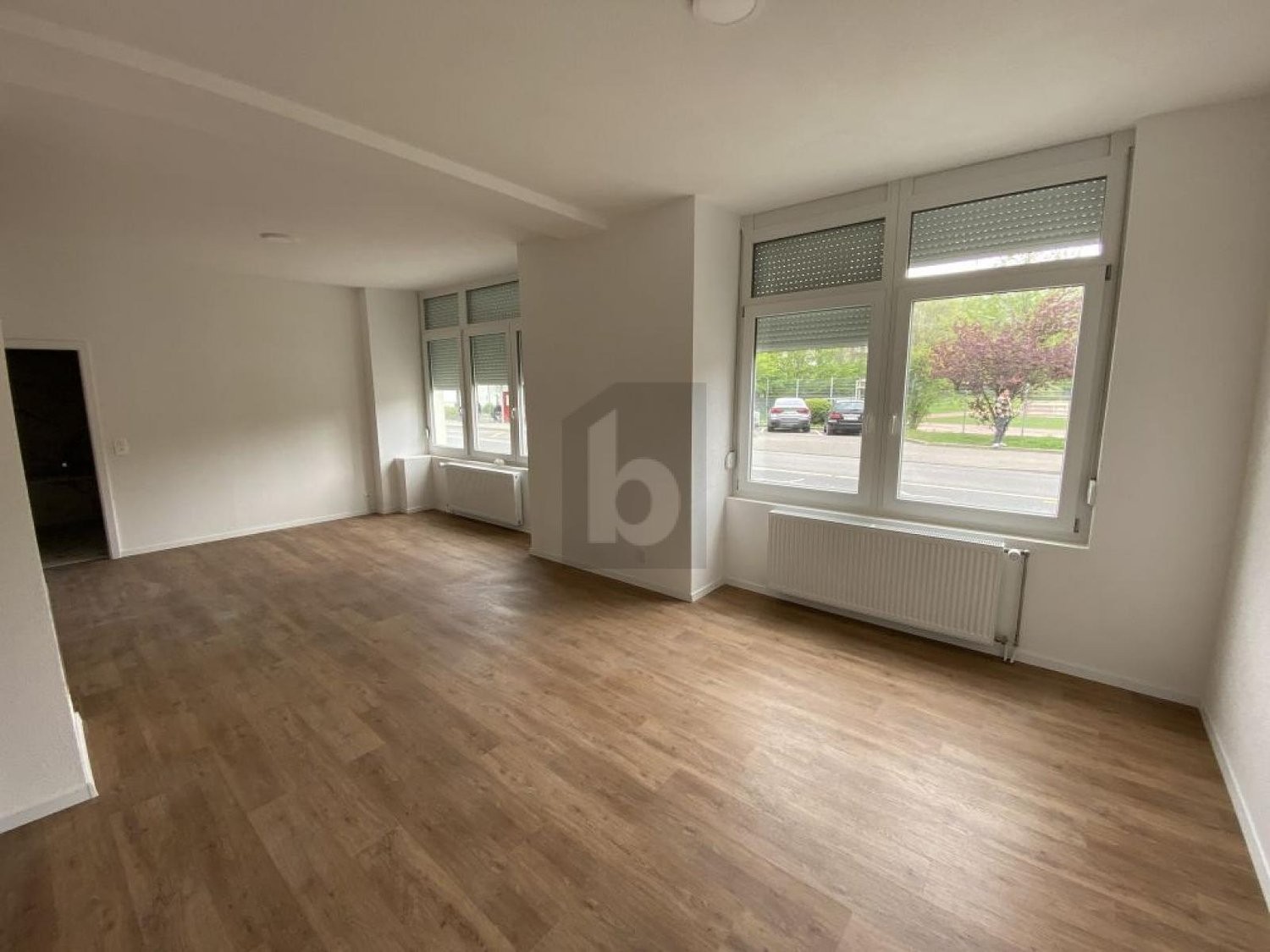 33 rooms multi family house, Foto 2 von 4