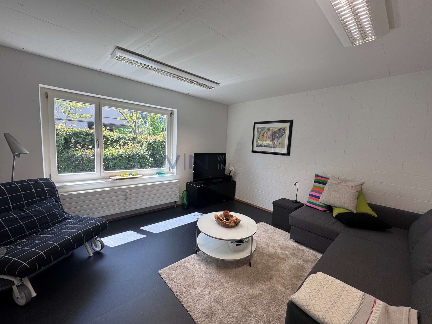 35m² office
