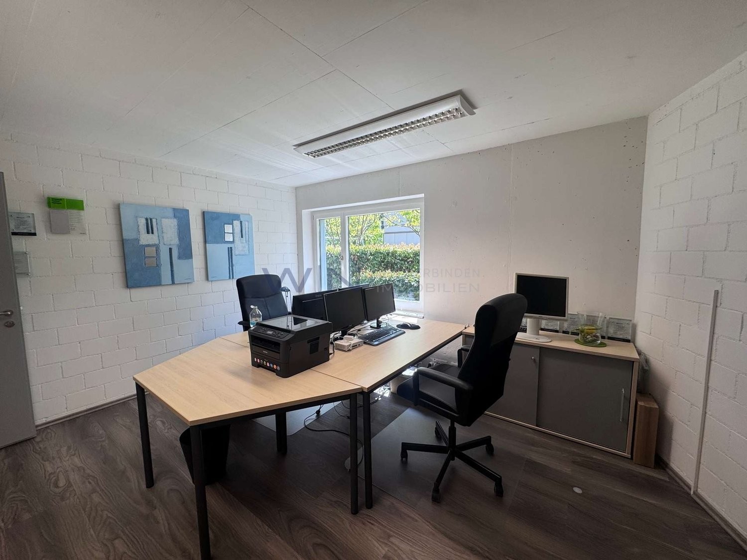 35m² office