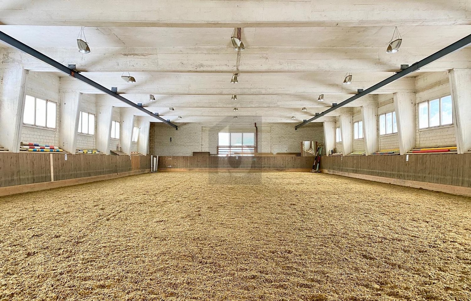 1220m² industrial object, Foto 1 von 4