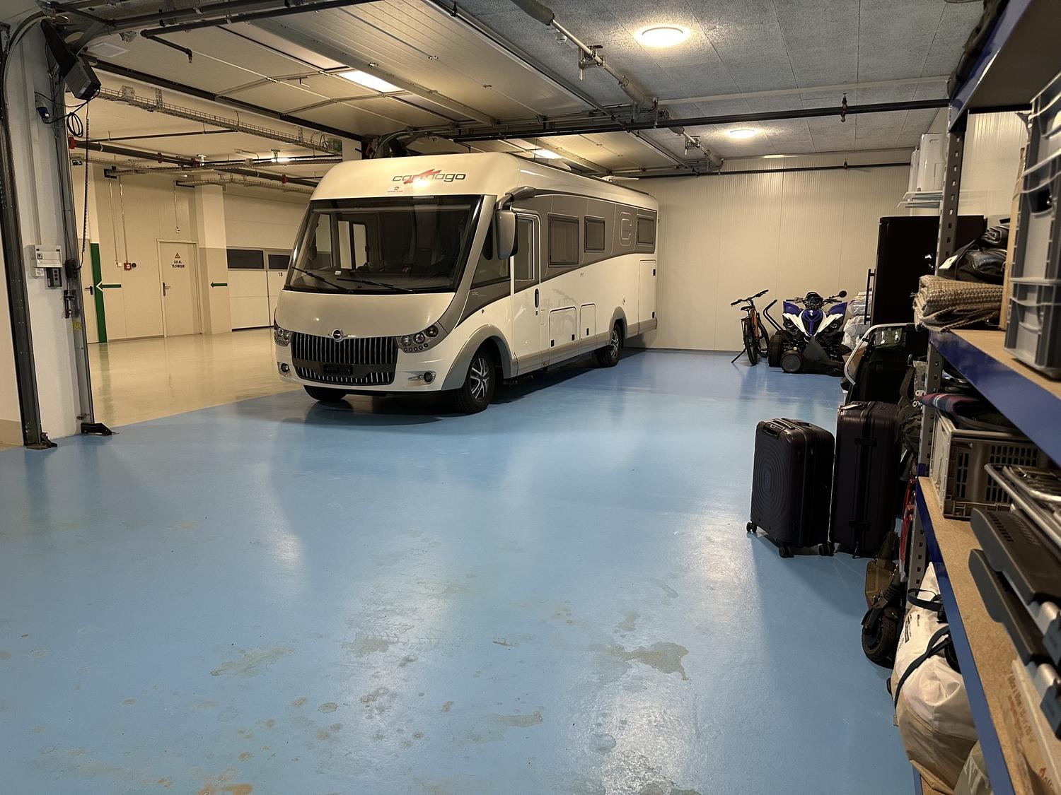 101m² commercial