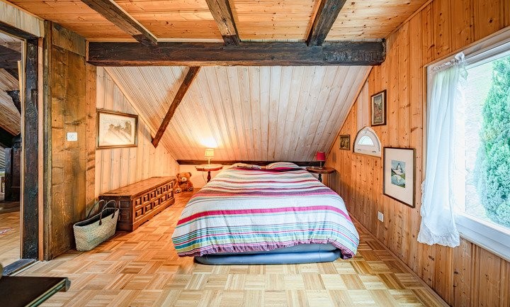11 rooms single house