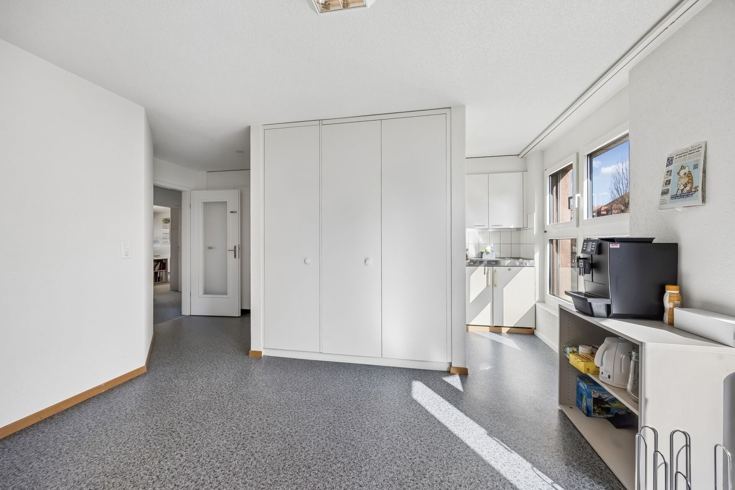 359m² commercial