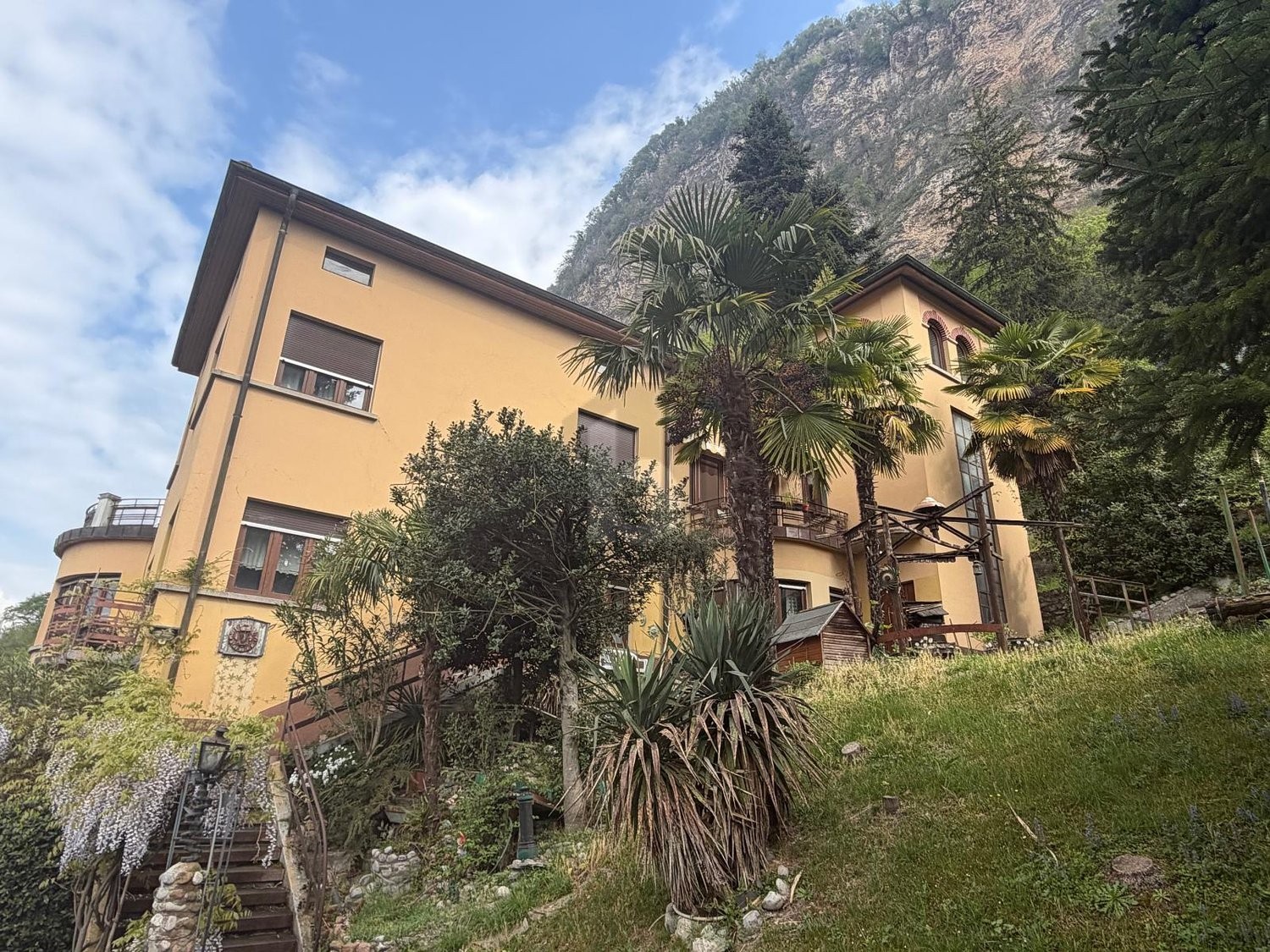 7 ½ Zimmer Villa, Foto 2 von 4