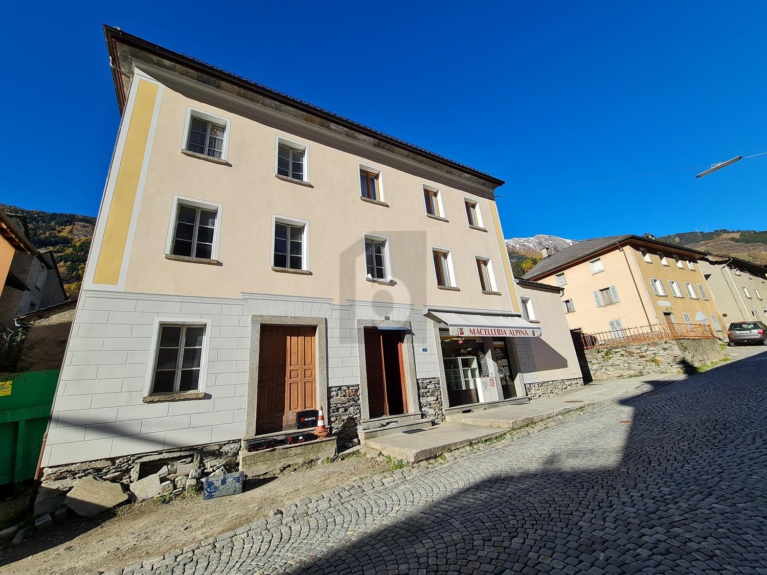 4 Zimmer Wohnung, Foto 1 von 4
