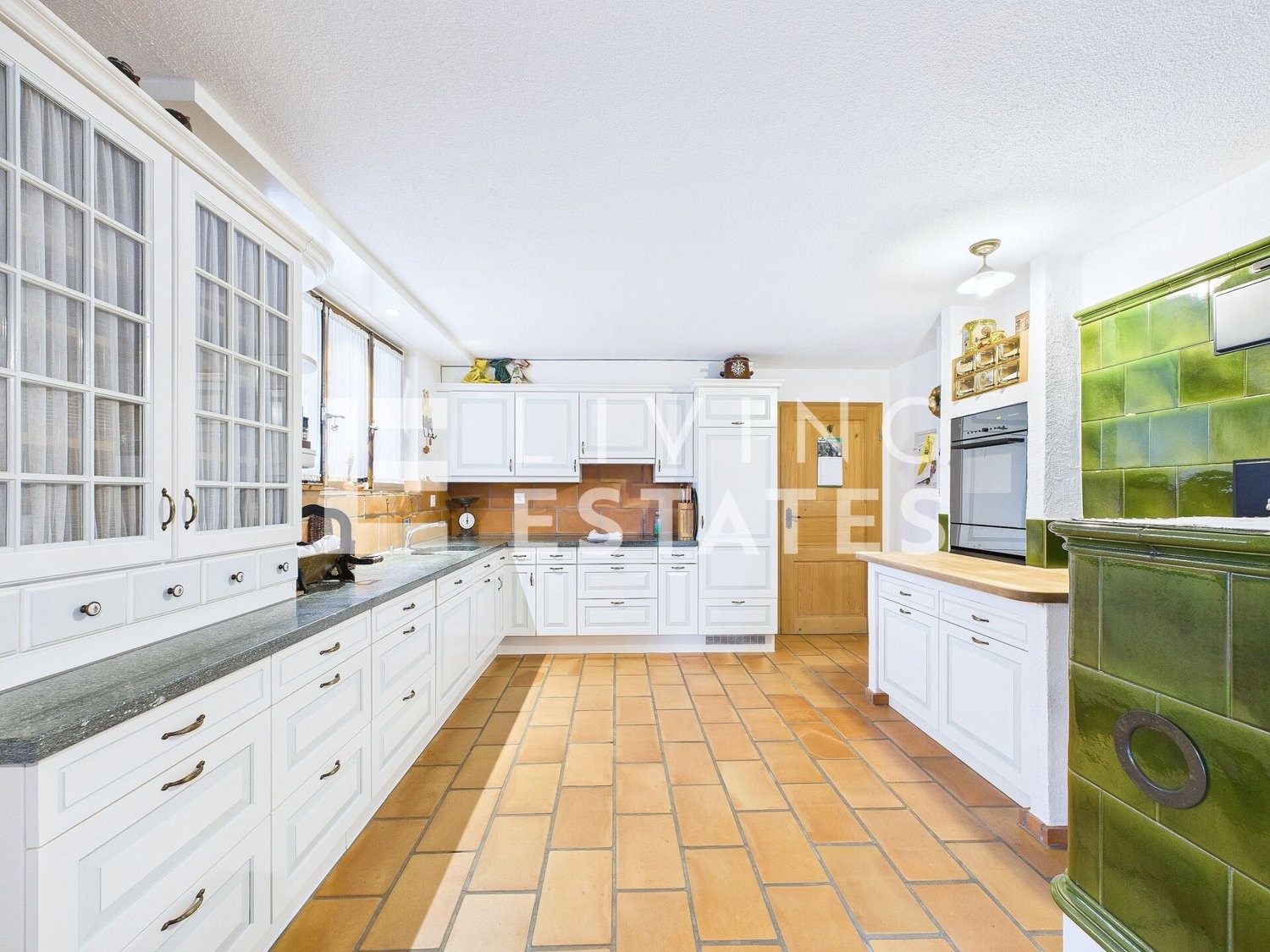16 ½ rooms farm house, Foto 3 von 10