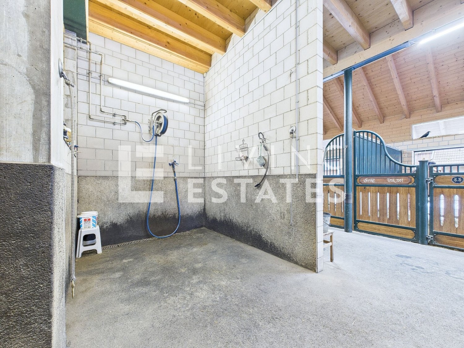 16 ½ rooms farm house, Foto 9 von 10