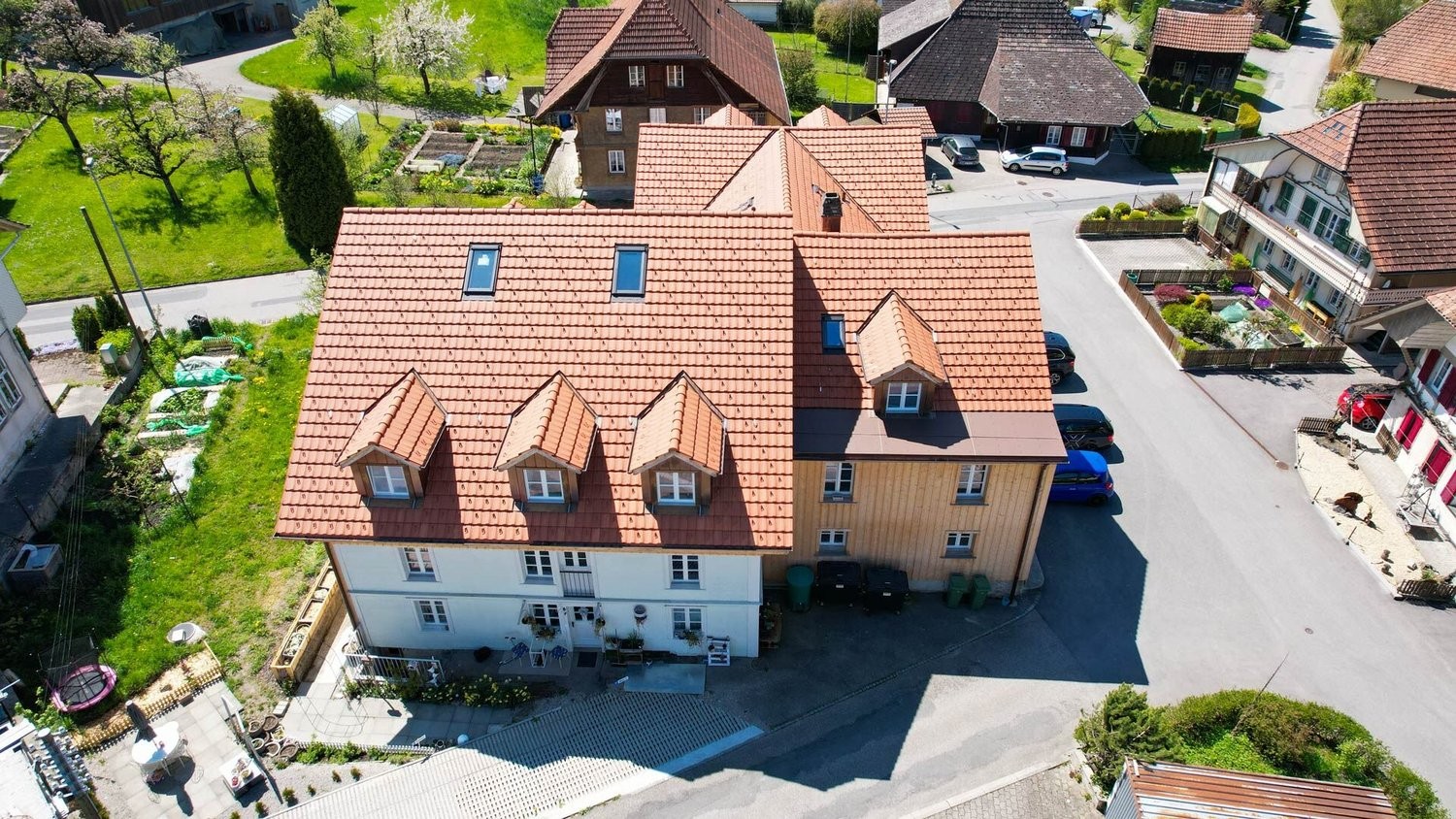 11 rooms multi family house, Foto 2 von 10