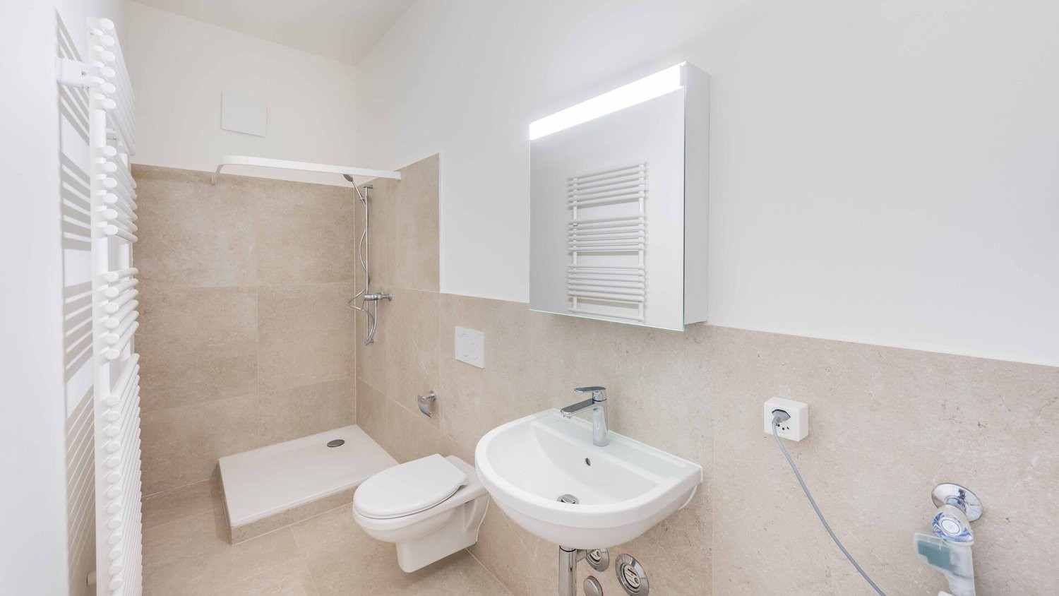 11 rooms multi family house, Foto 9 von 10