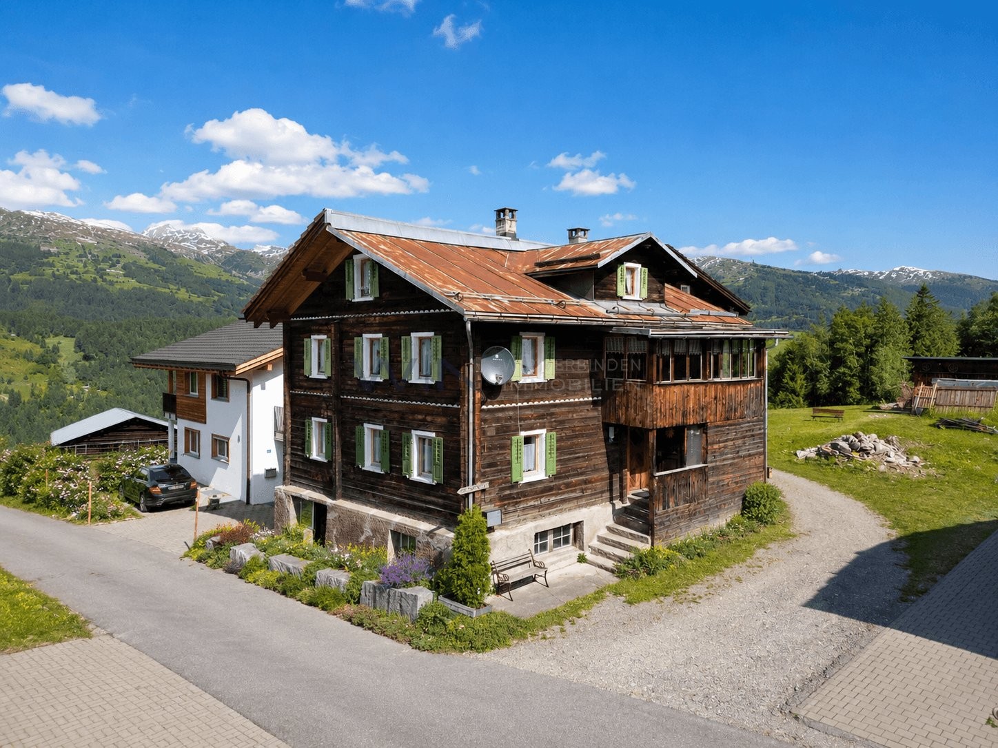 9 rooms multi family house, Foto 2 von 10