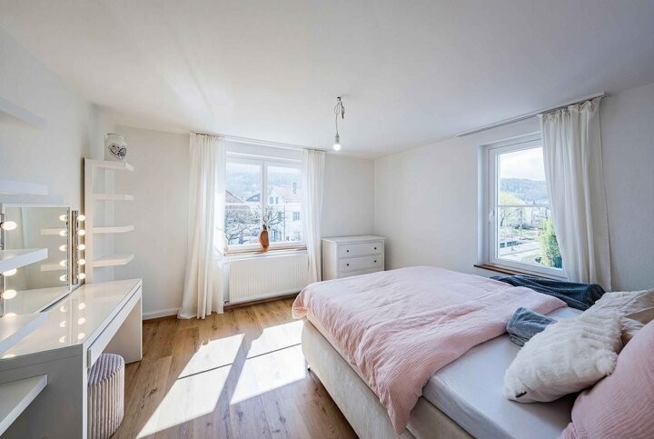 84m² living / commercial building