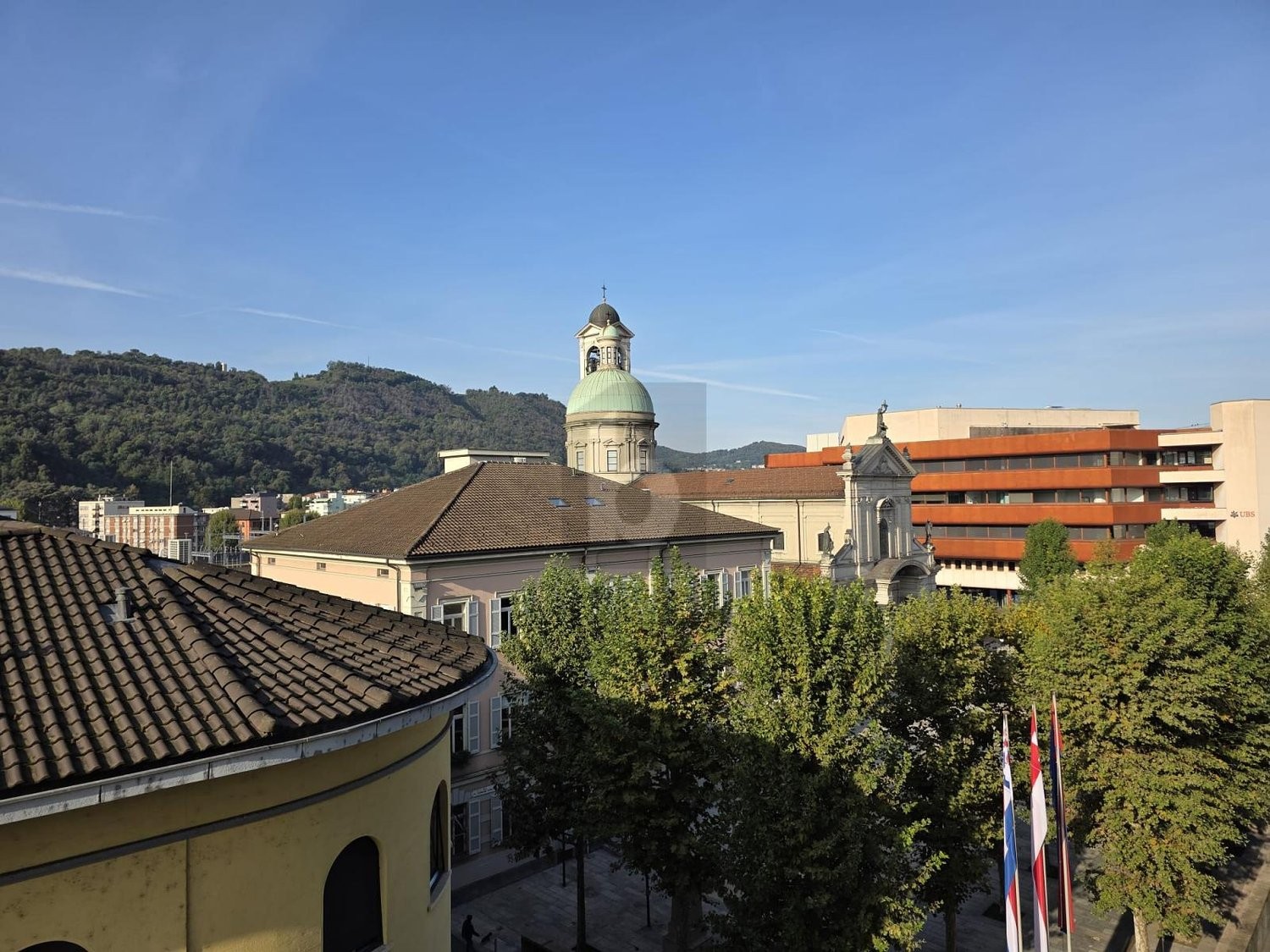 158m² Praxis, Foto 2 von 4