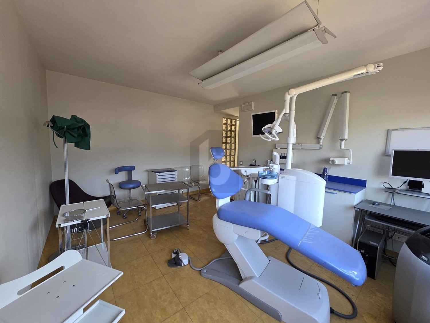 158m² Praxis, Foto 3 von 4