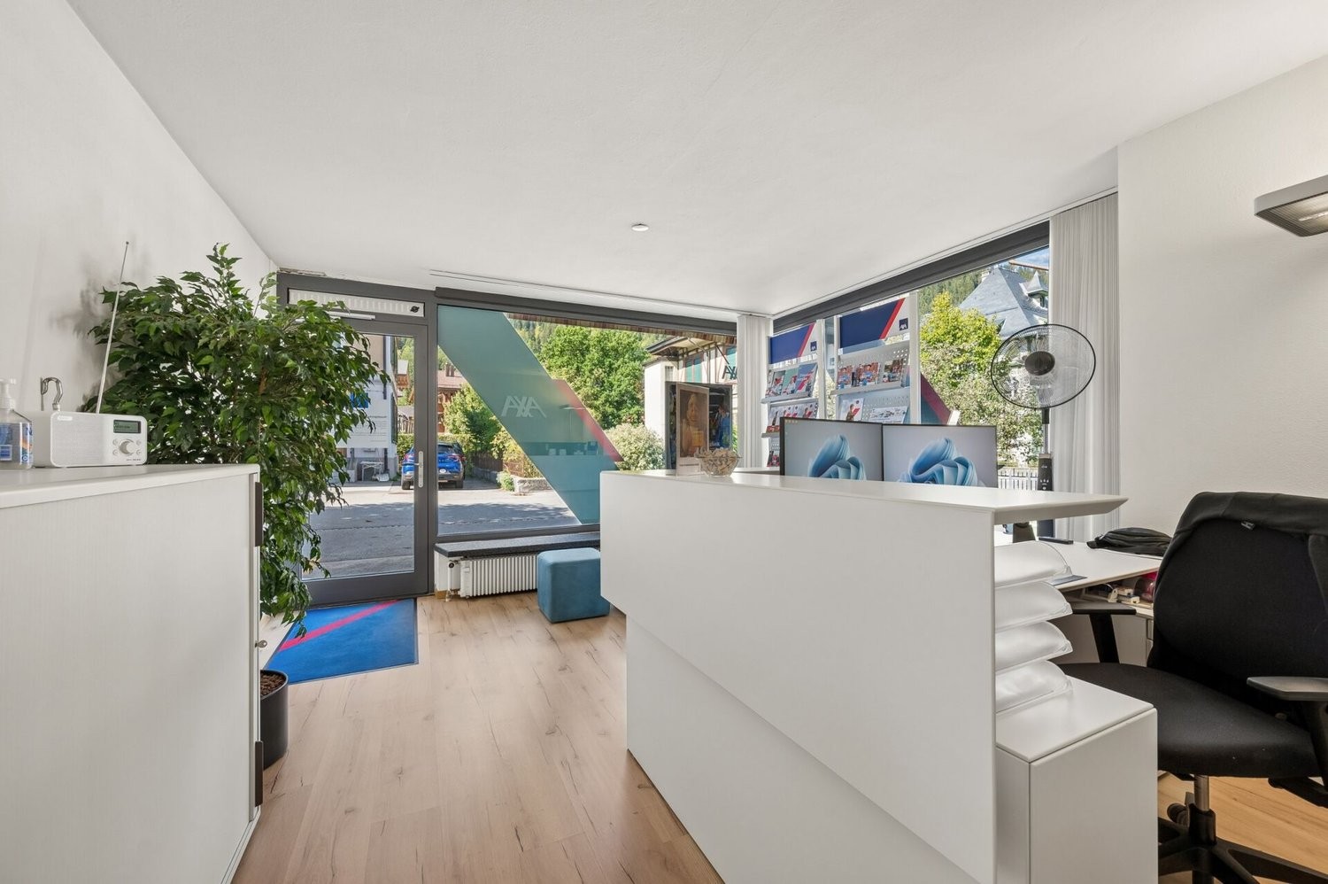 294m² living / commercial building, Foto 10 von 10