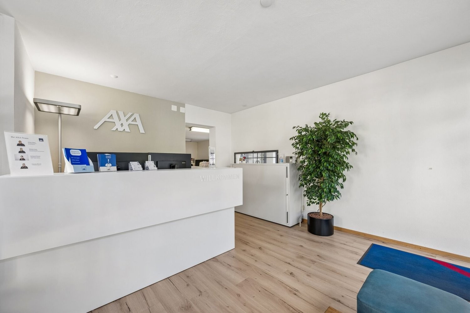 294m² living / commercial building, Foto 3 von 10
