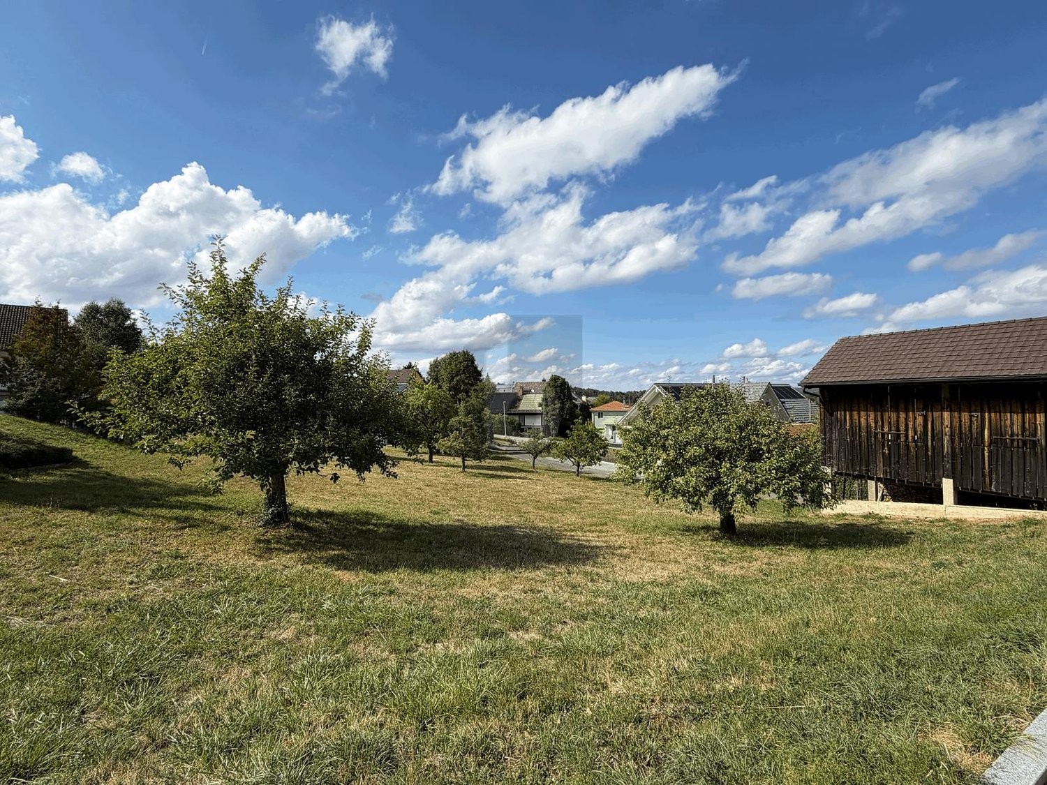 853m² de terrain à bâtir