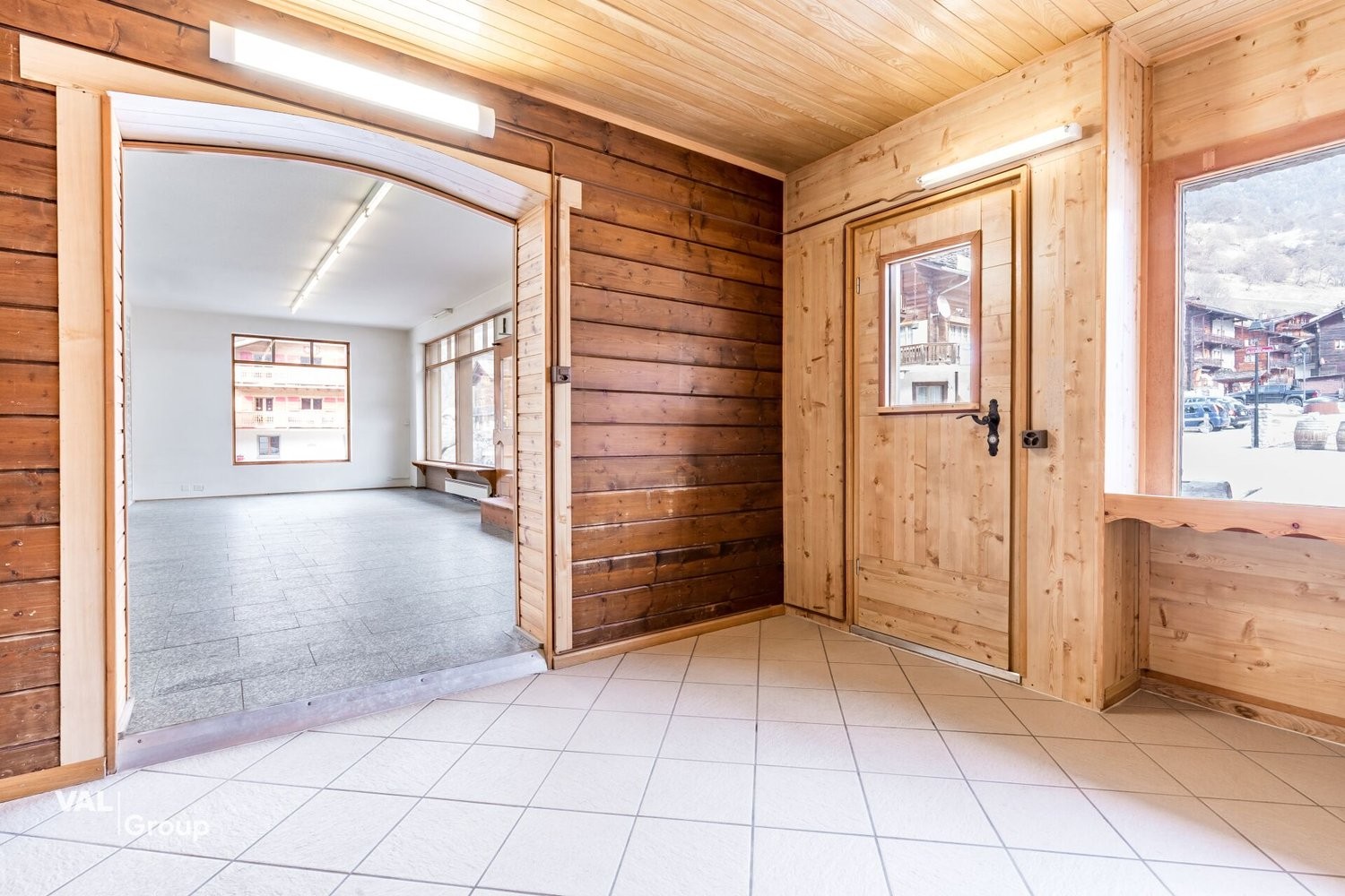 8-Zimmer-Wohnung