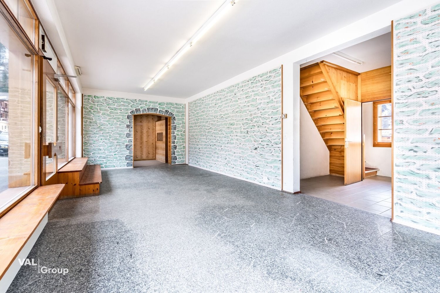 8-Zimmer-Wohnung