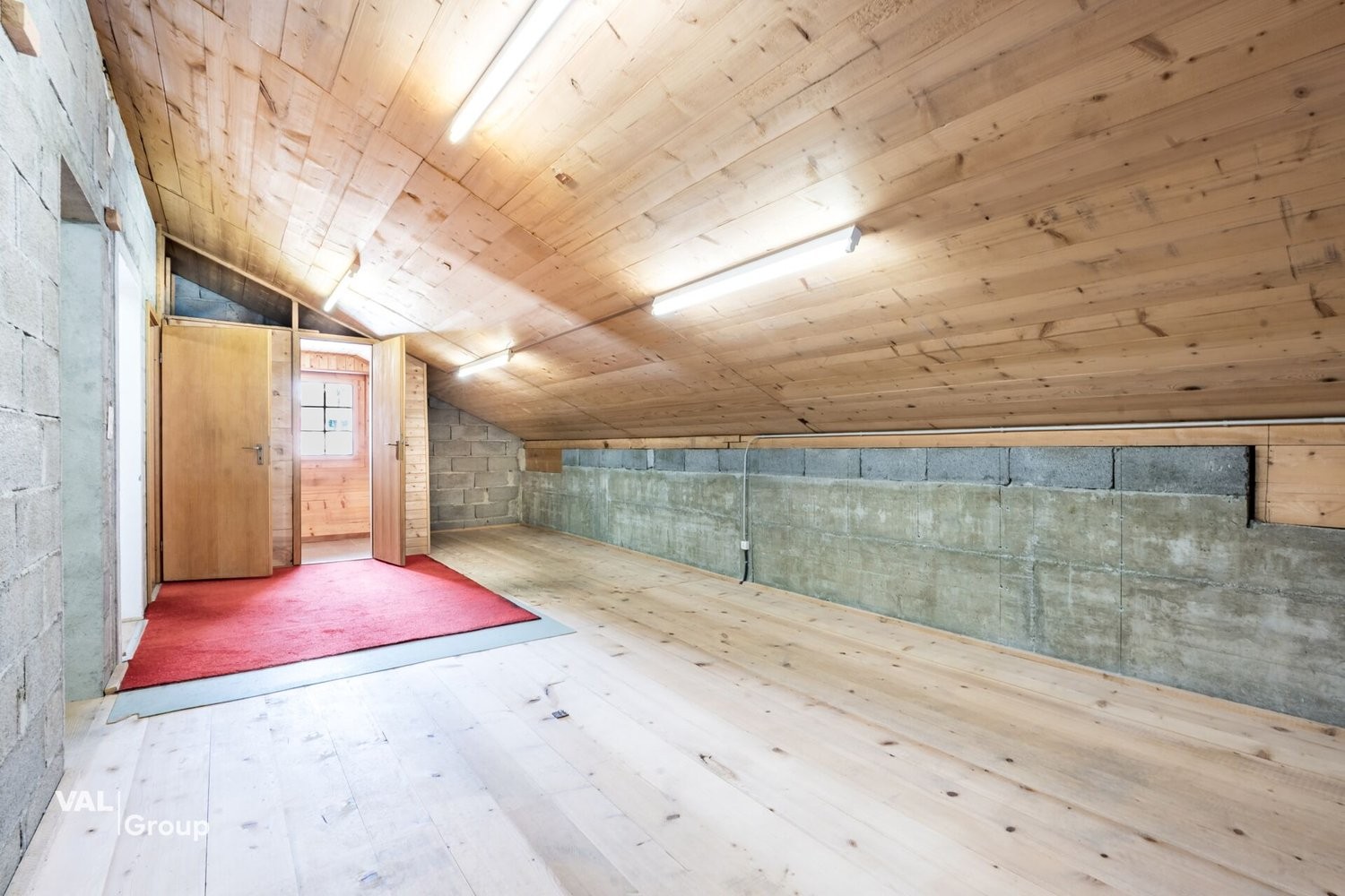 8-Zimmer-Wohnung