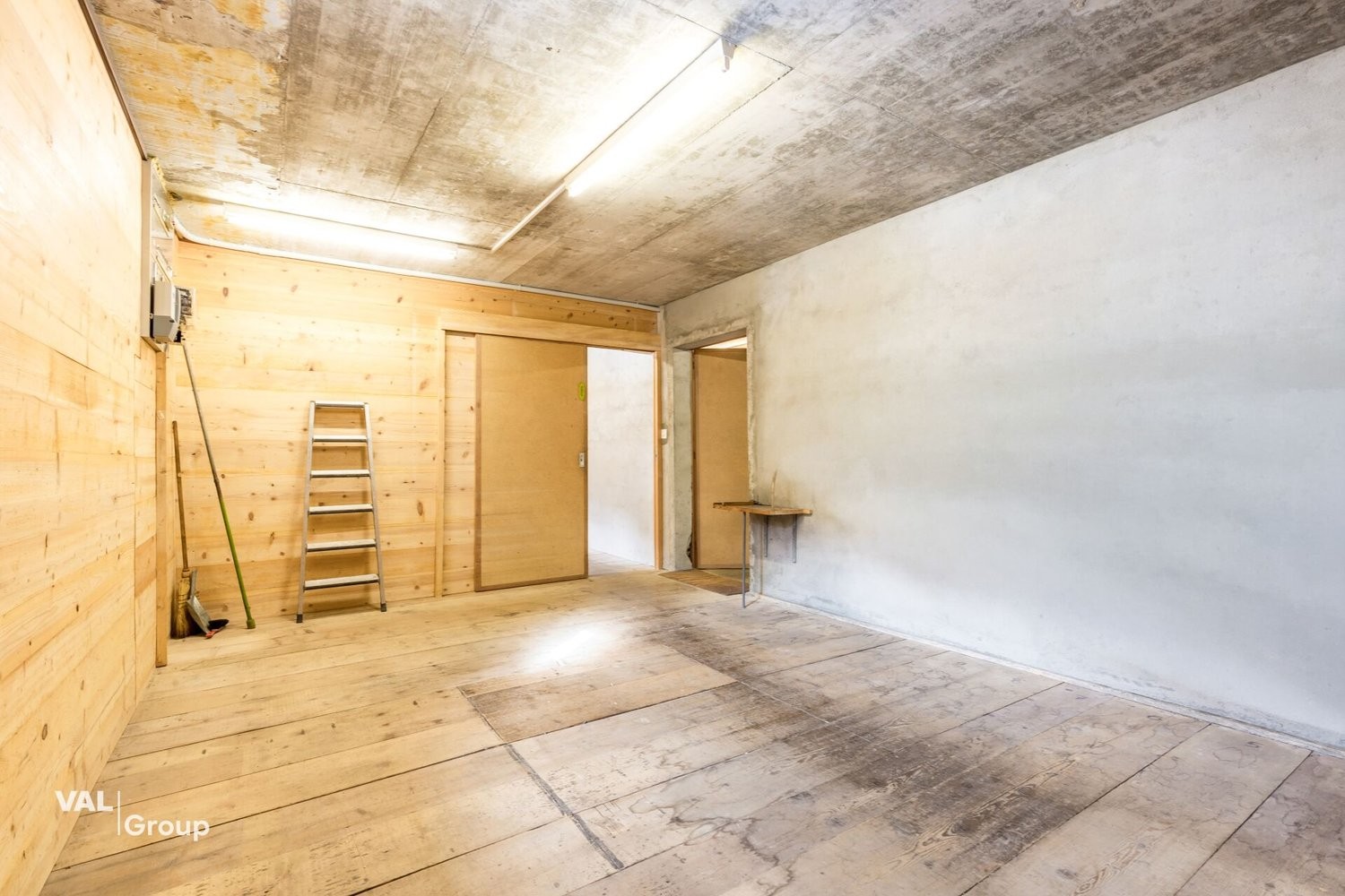 8-Zimmer-Wohnung